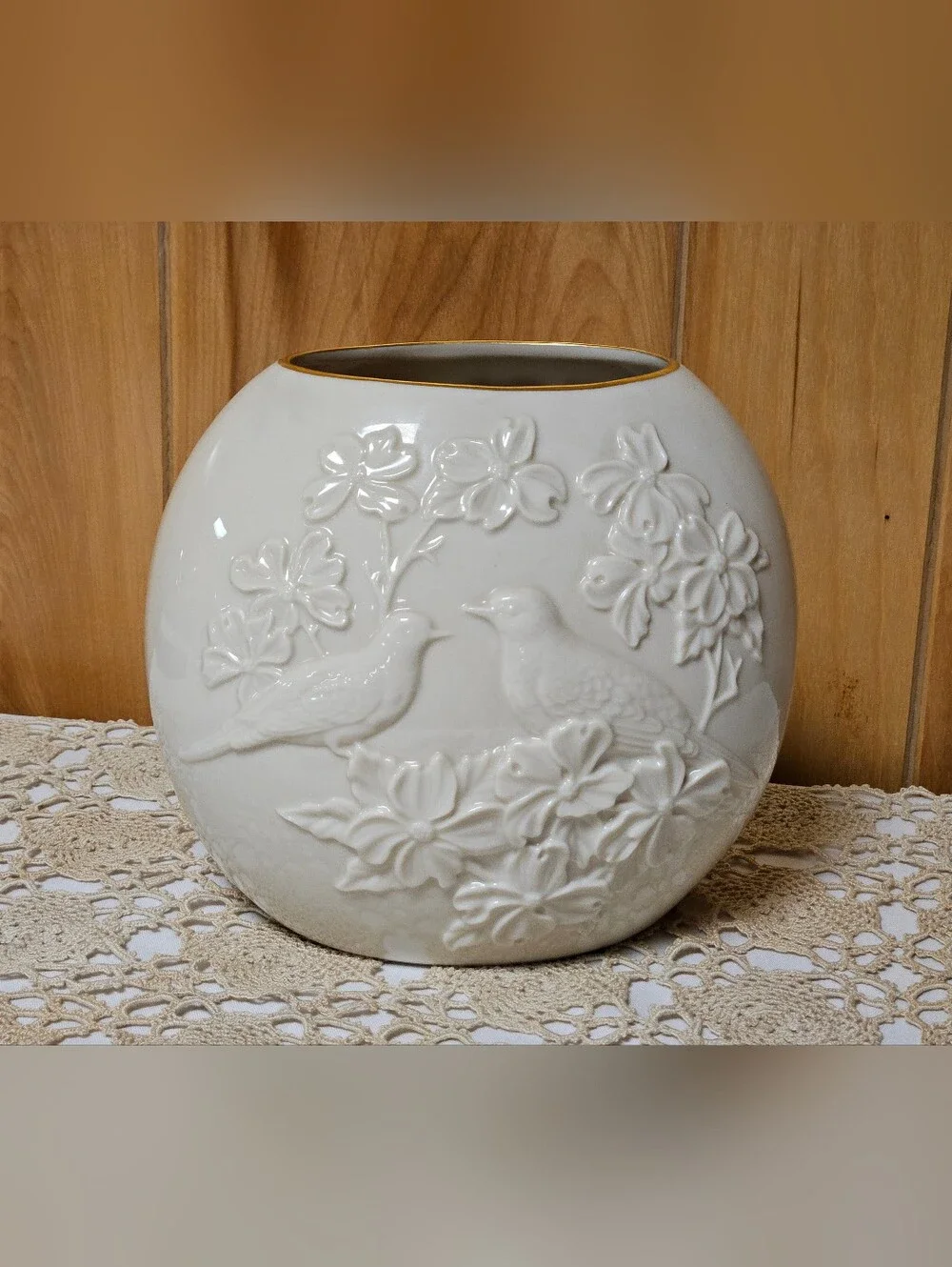 Lenox Four Seasons Vase Collection SPRING Dove Dogwood Off White 8